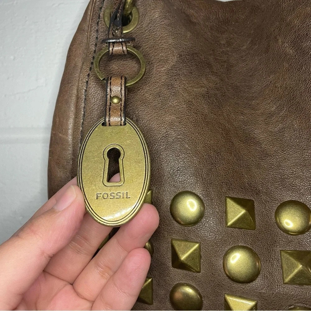 Fossil Long Live Vintage Brown Leather Brass
Studded Shoulder Hobo Bag Purse - Picture 4 of 17